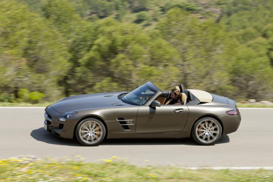  Mercedes-Benz SLS AMG Roadster 2011 года  (фото 87 из 183)